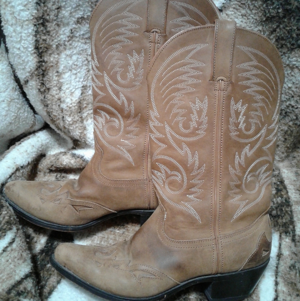 Durango Cowgirl Boots Pointed Toe Riding Heel Tan Cowboy Western